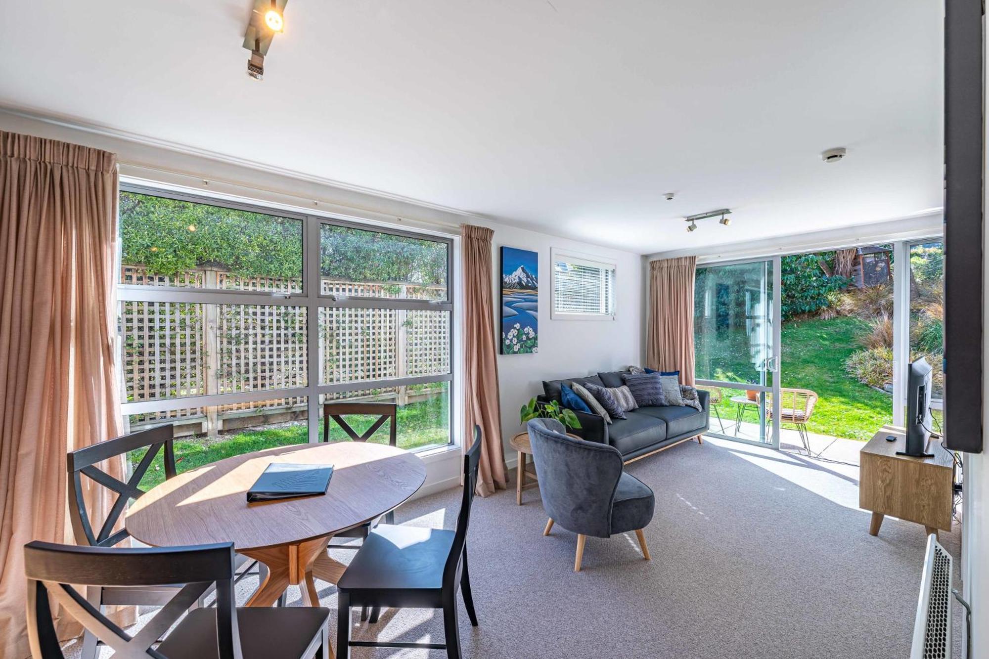 Central Luxury Apartment 114 Wanaka Exterior photo